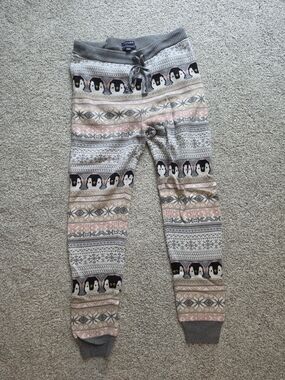 American Eagle Outfitters Grey and Pink Penguin Knit Joggers